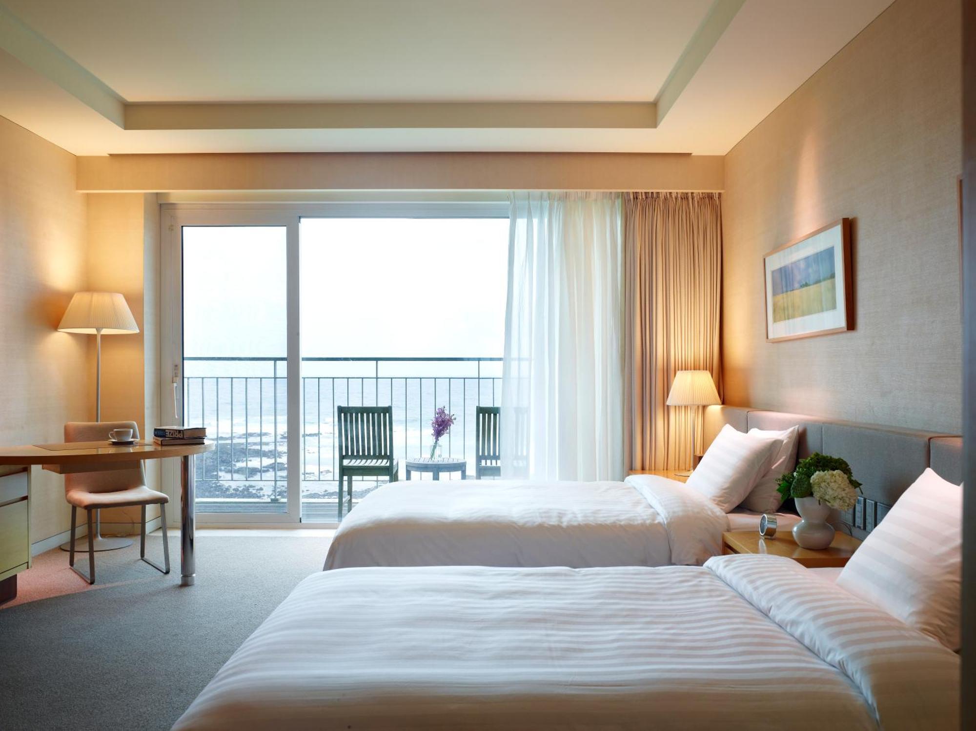 Haevichi Hotel & Resort Jeju Seogwipo Exterior foto